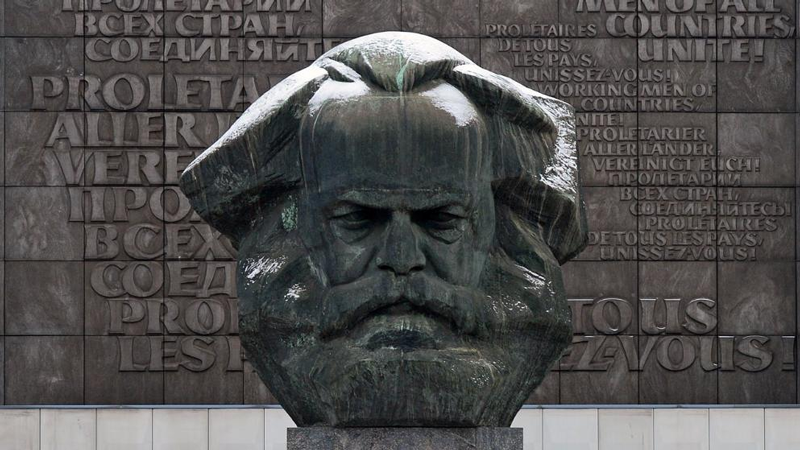 خلاصه نظریات و زندگی کارل مارکس به زبان ساده و تفاوت مارکسیسم و کمونیسم