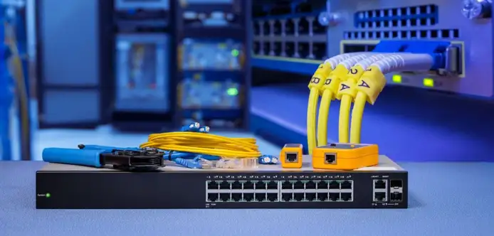 برخی از تجهیزات اکتیو و پسیو شبکه